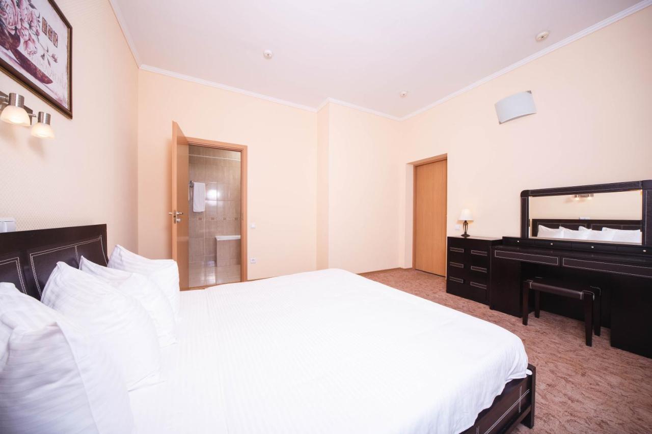 Optima Odesa Hotel Ngoại thất bức ảnh
