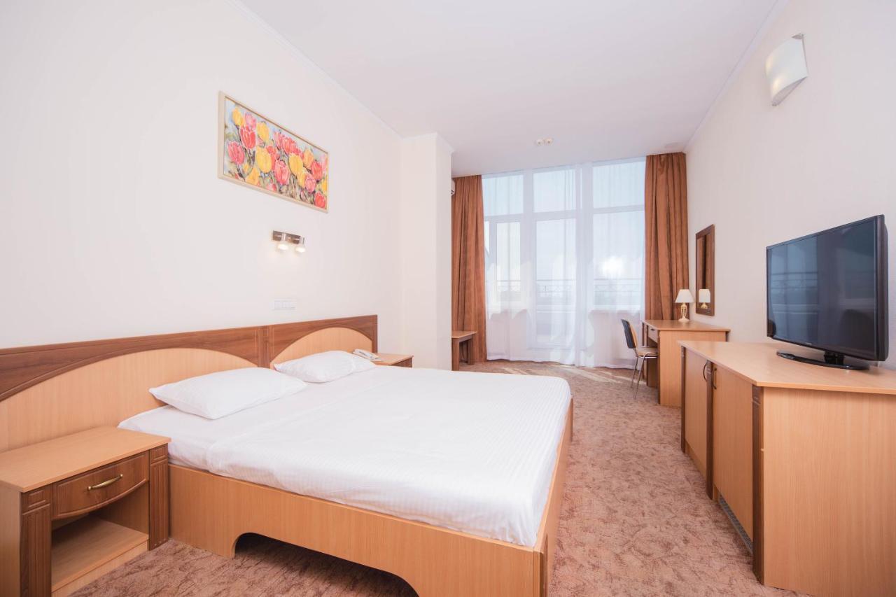 Optima Odesa Hotel Ngoại thất bức ảnh